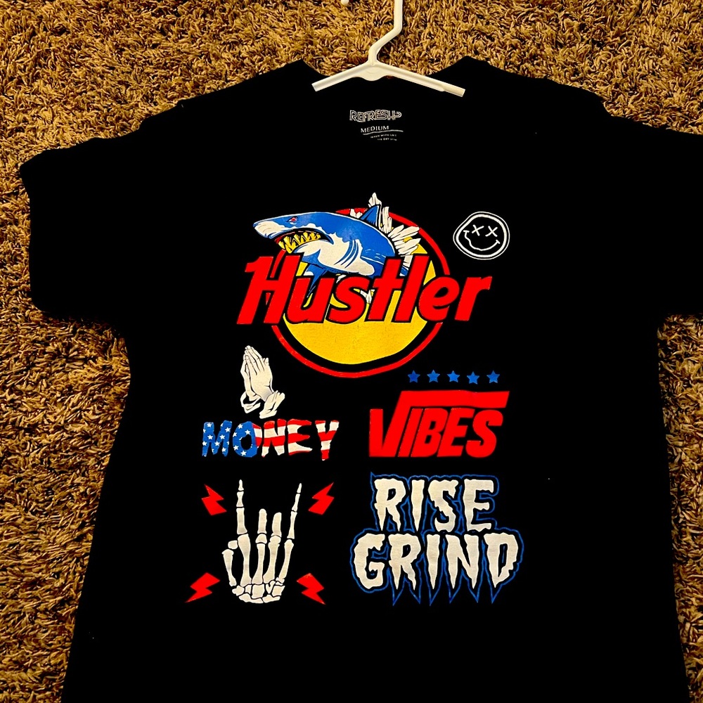 Graphic tee
